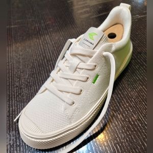 Cariuma Off-White Knit IBI women's size 8